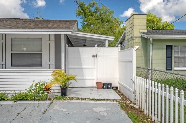 Foto del edificio - 6914 N Orleans Ave