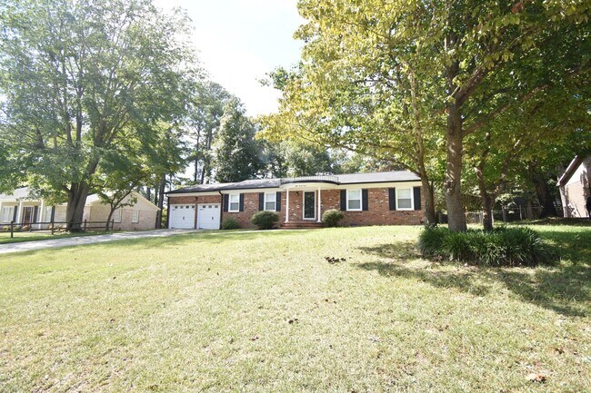 Building Photo - 3 Bedroom and 2 Bath Home- Updated (Pets C...