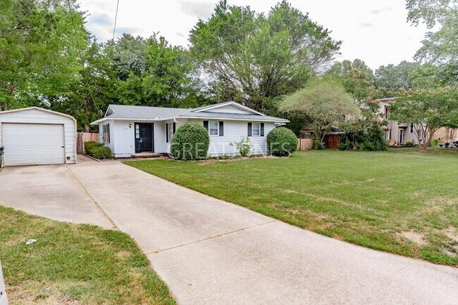 Building Photo - Charming 3 Bedroom in Easley!