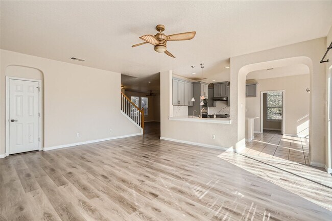 Photo - Beautiful Spacious Home!!!!