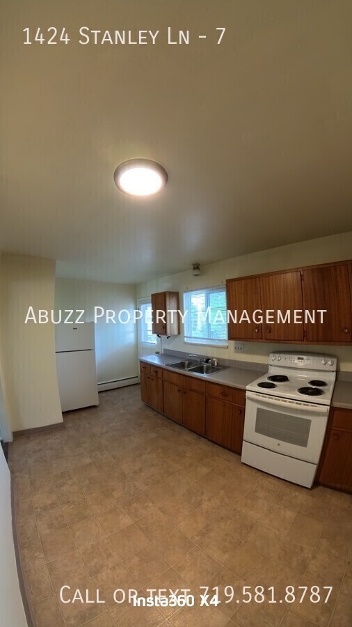 Foto del edificio - 1424 Stanley Ln
