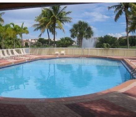 Building Photo - 9369 Fontainebleau Blvd