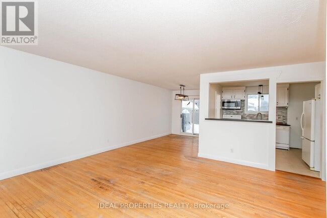 Building Photo - 103 Sherwood St