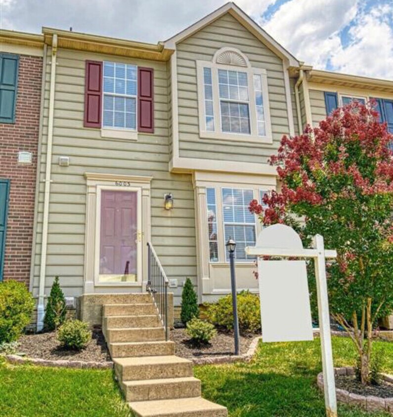 Foto principal - 6003 Bingley Rd