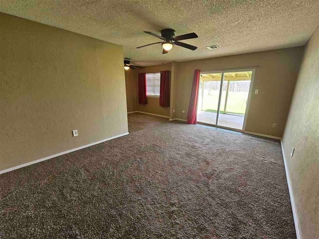 Building Photo - 3202 SE Footman Ln