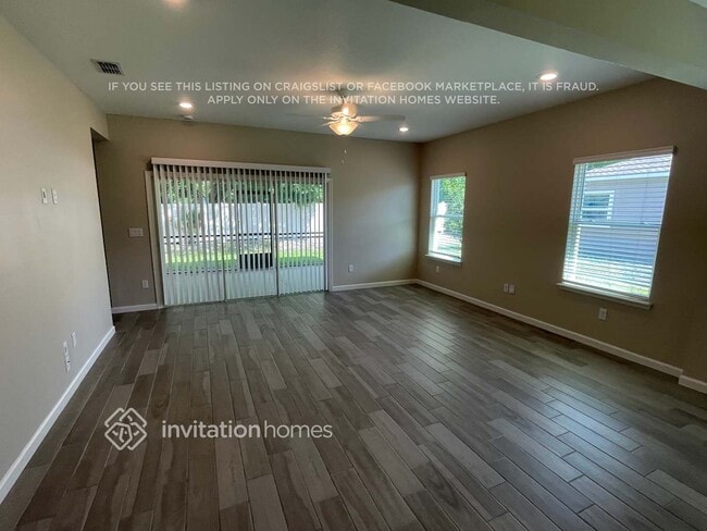 Building Photo - 11238 Oyster Creek Rd
