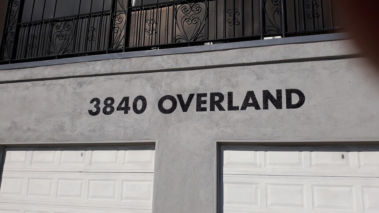 BUILDING - 3840 Overland Ave
