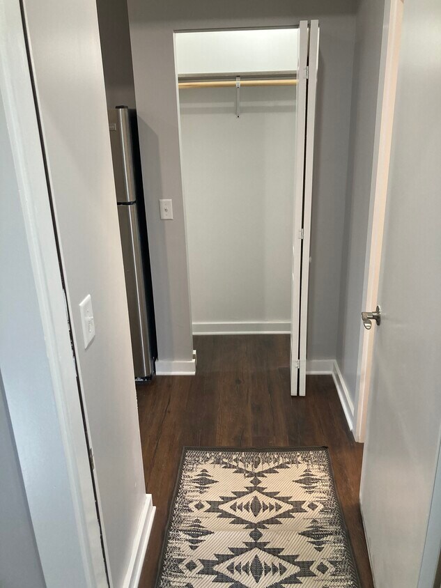 Foto principal - 85 E Terra Cotta Ave