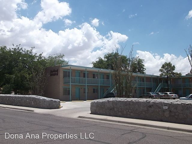 Primary Photo - 1120 Plain St