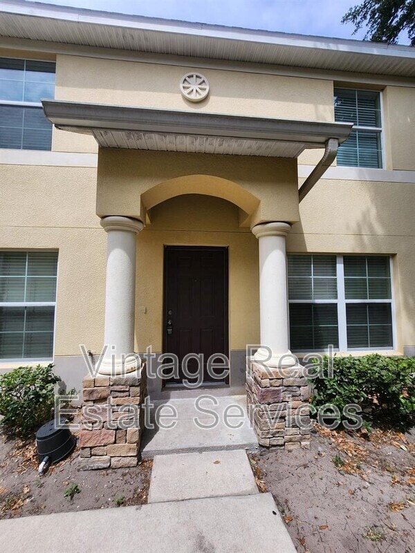 Building Photo - 10932 Keys Gate Dr