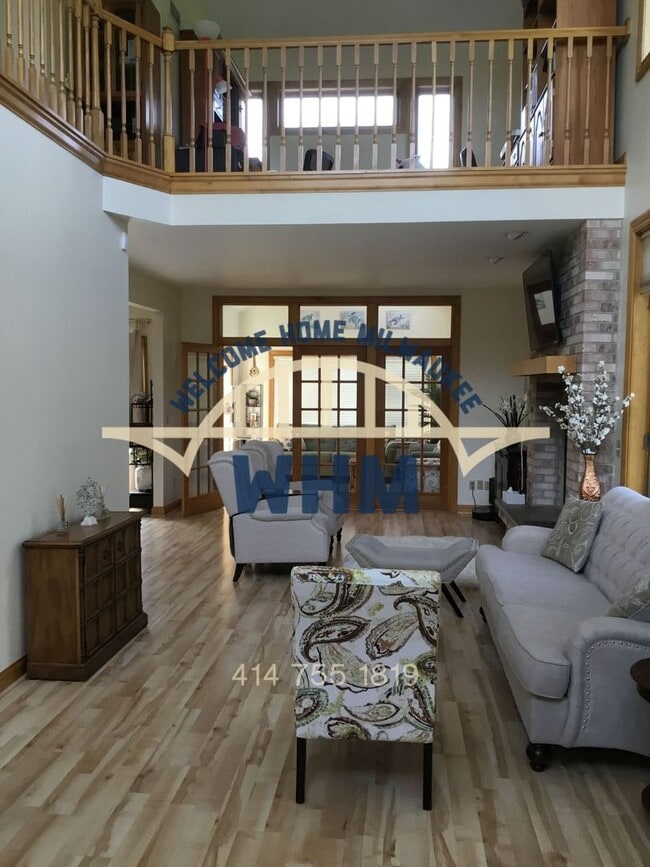Building Photo - 13835 Morningview Ct