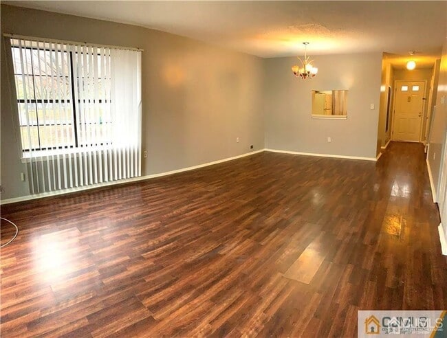 Building Photo - 536 Manchester Ct