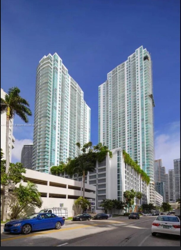 Foto principal - 950 Brickell Bay Dr