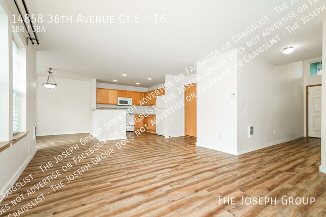 Foto del edificio - 14858 36th Ave Ct E