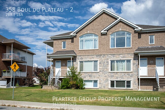 Building Photo - Luxury Apartment-Great Location in Gatinea...