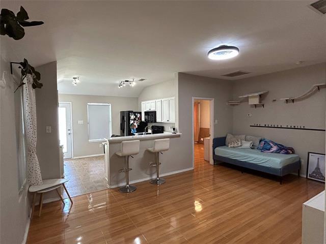 Building Photo - 1949 Sampsell Dr