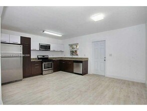 Building Photo - 1125 9th St