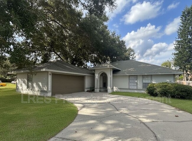 Building Photo - 1004 Stout Ct