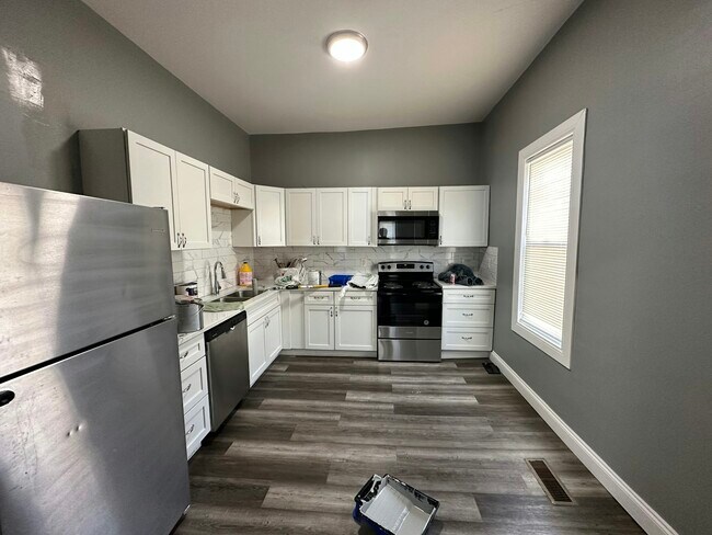 Foto del edificio - 225 N 6th St