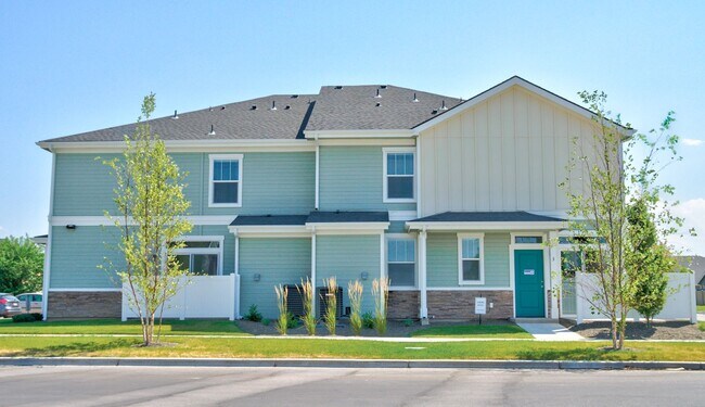 Building Photo - Sunnyvale Village