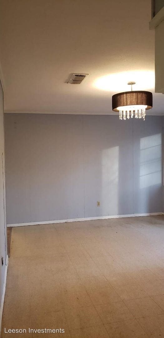 Building Photo - 3 br, 1 bath House - 634 Damaka Dr