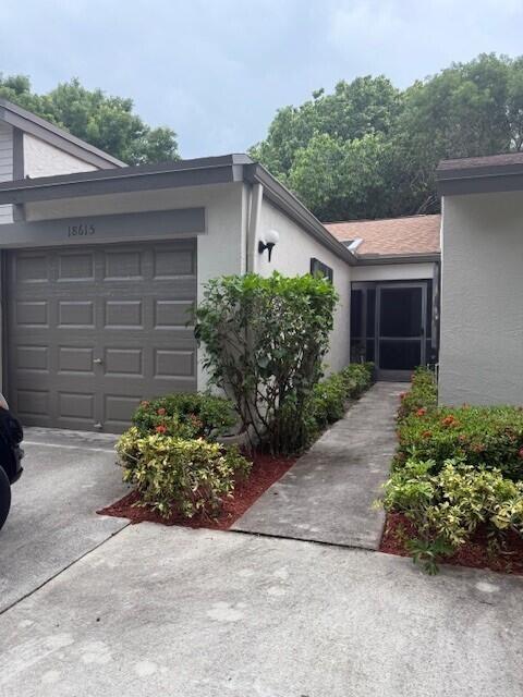 Foto del edificio - 18615 Breezy Palm Way
