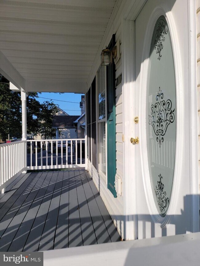 Foto del edificio - 217 N Greenway Ave