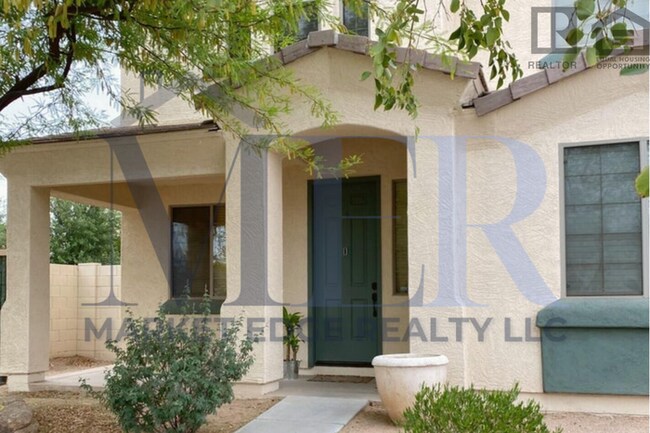 Foto del edificio - 4Bed/2.5Bath House at Litchfield/Greenway!...
