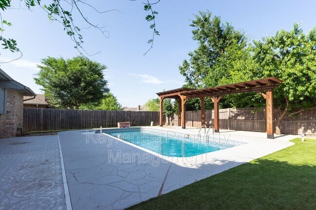 Building Photo - 17300 Zinc Dr