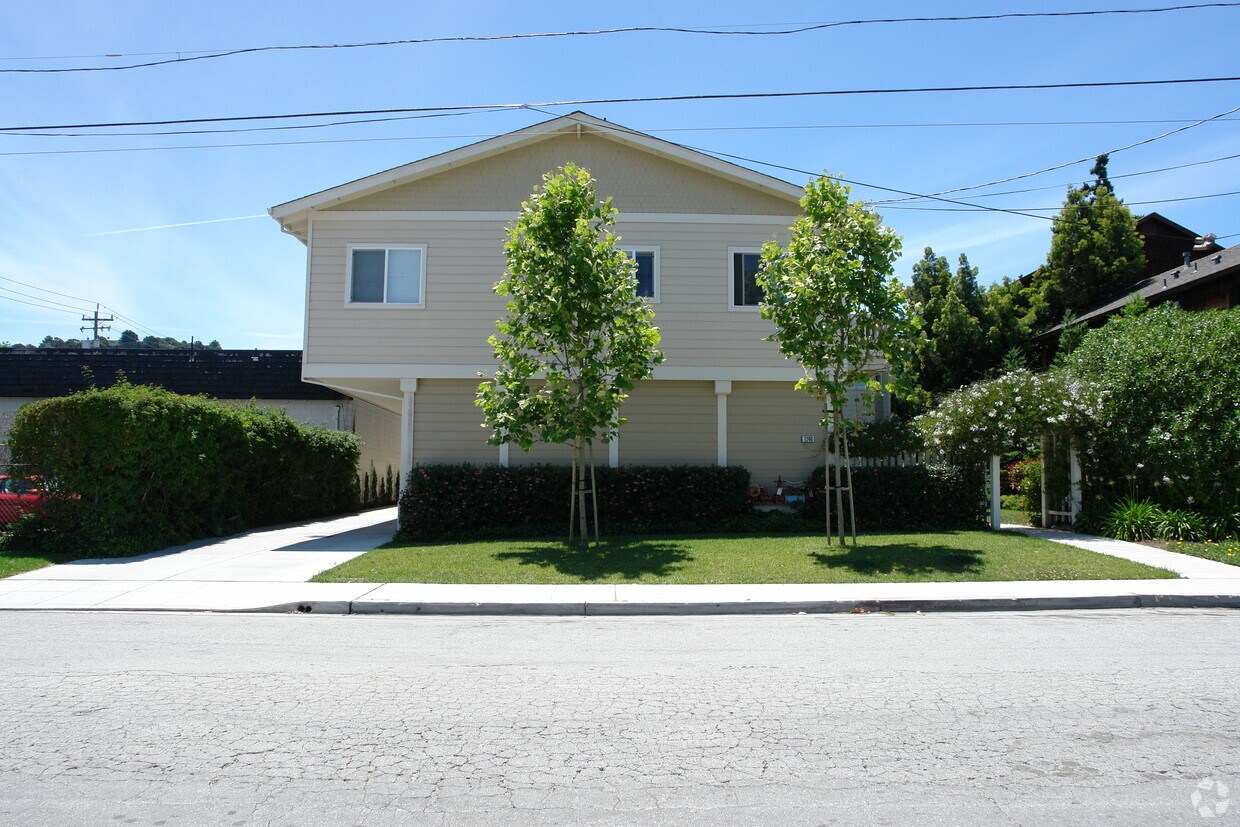 Building Photo - 1240 Elmer St