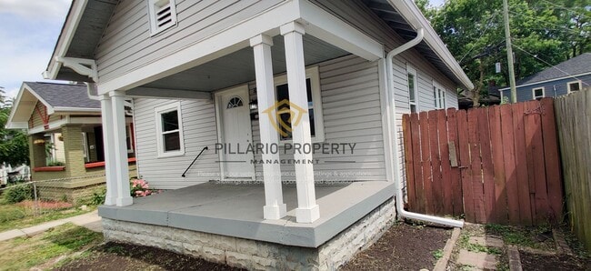 Building Photo - Renovated 3 Bedroom 2 Bathroom in Brooksid...