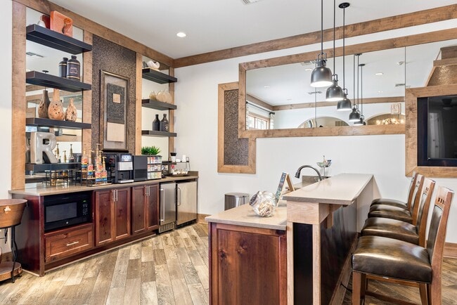 Foto del edificio - The Reserve at Johnson City Apartments