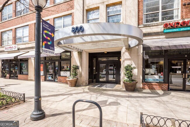 Foto del edificio - 800 W Peachtree St NW