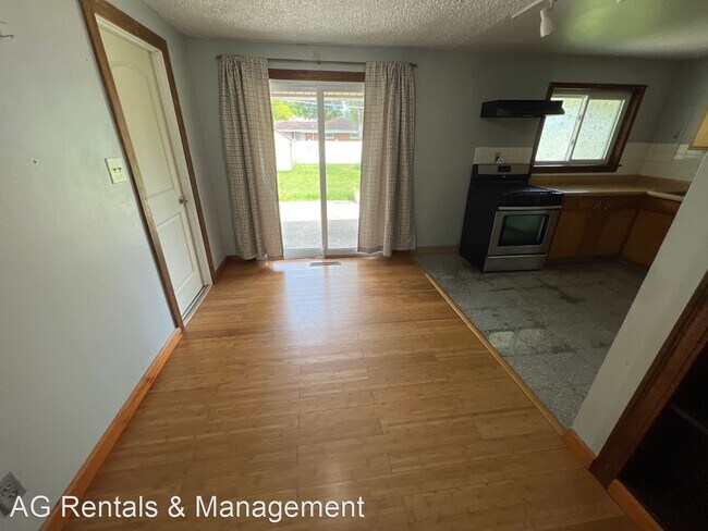 Foto del edificio - 3 br, 2 bath House - 2702 Barnhart Ave