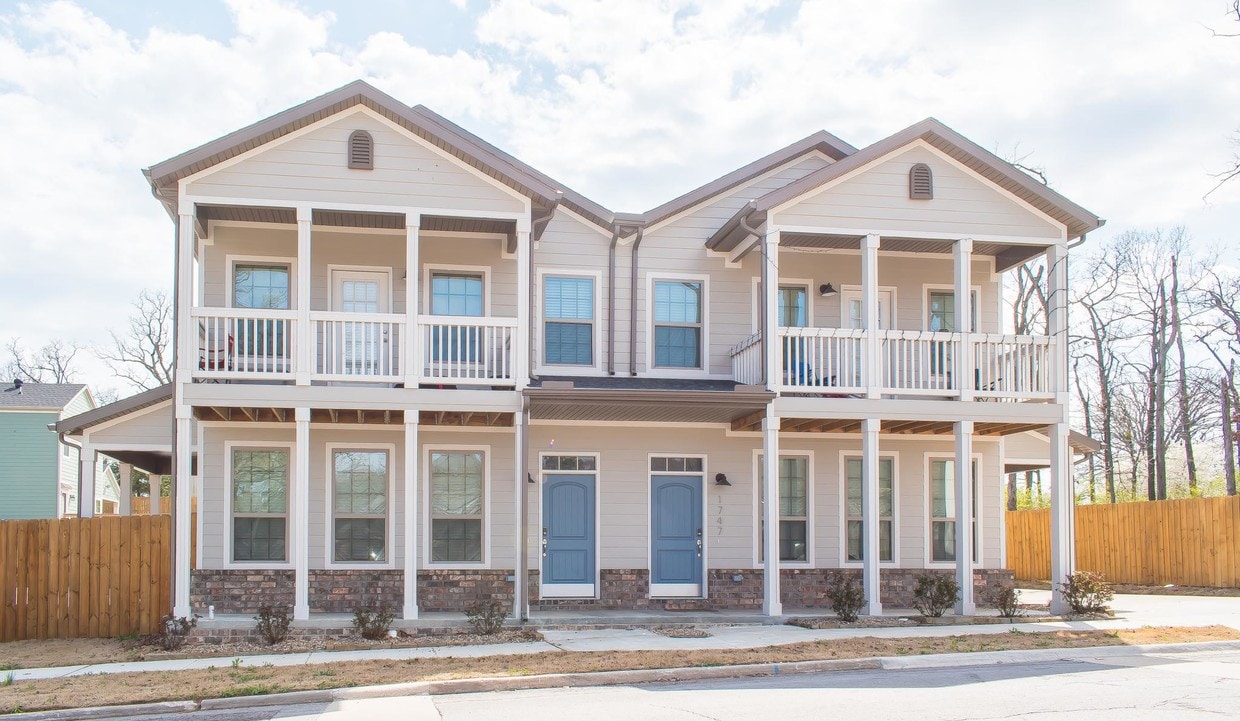 1739 W Mitchell St, Fayetteville, AR 72701 House Rental in
