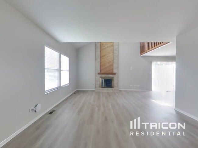 Building Photo - 3106 Anton Cir