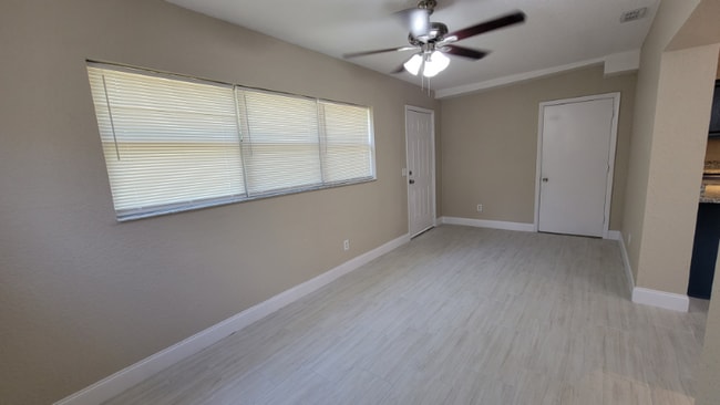 Foto del edificio - 4806 Vanguard St