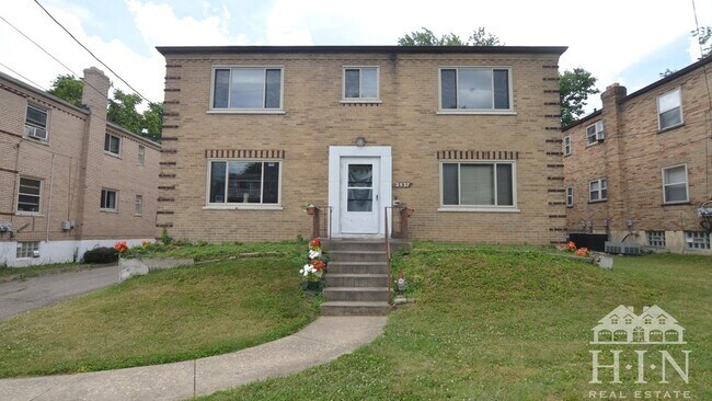 Foto del edificio - 2537 Williams Ave