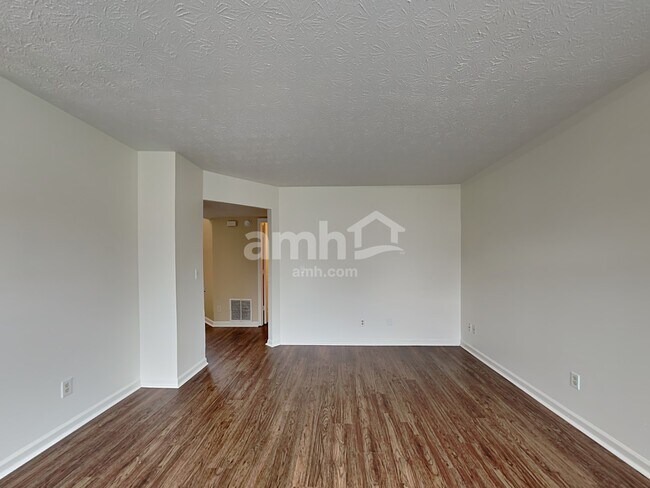 Building Photo - 19276 Amber Way