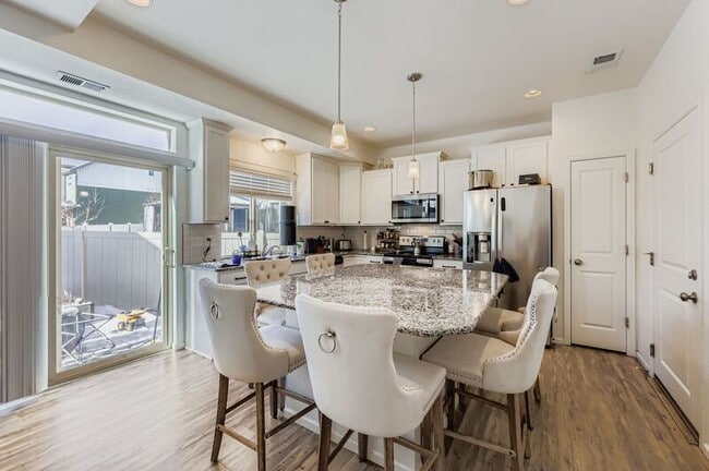 Foto del edificio - 9335 Arklow Wy