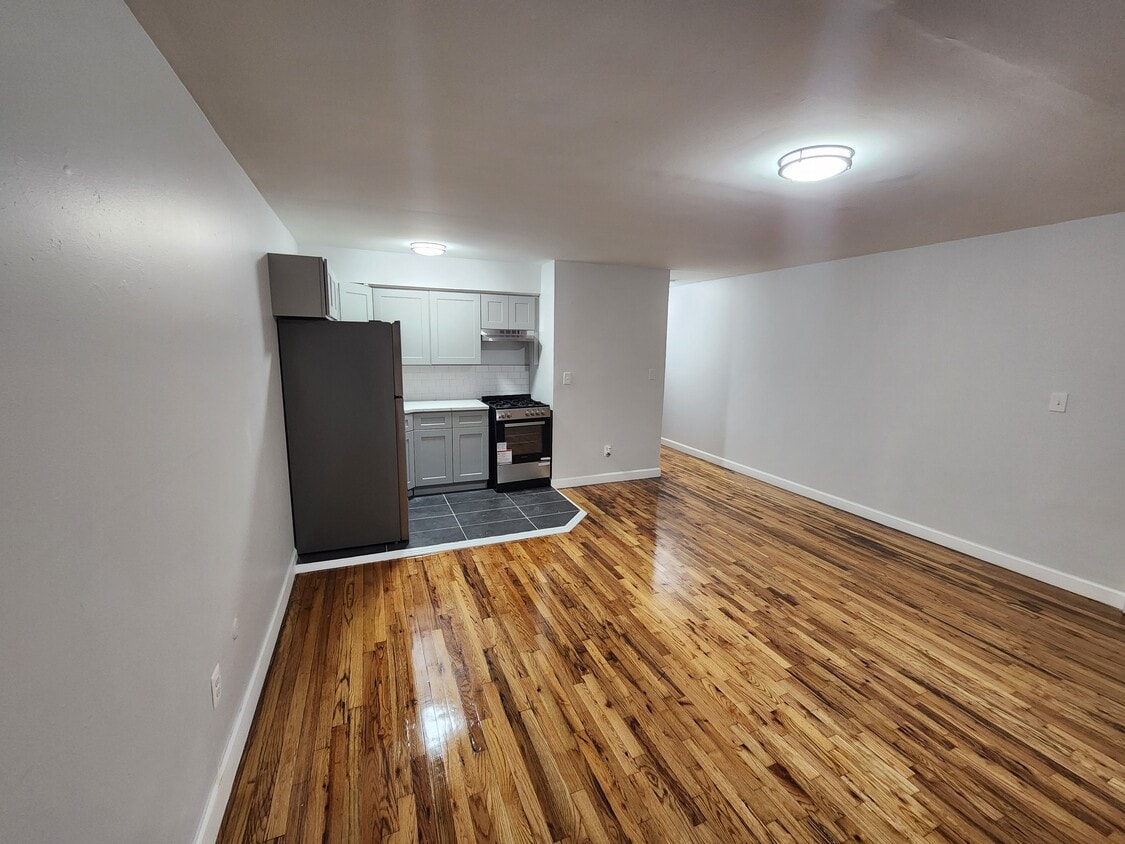 Foto del edificio - 200 Cleveland St