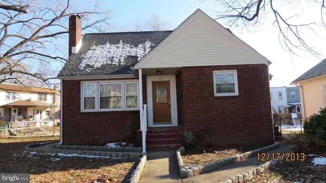 Building Photo - 4602 Harding Rd
