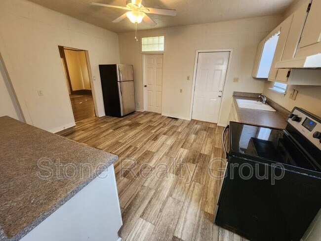Foto del edificio - 1607 S 8th St
