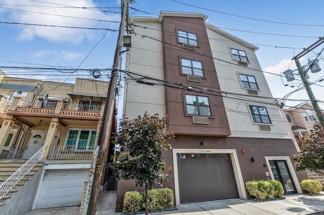 Foto del edificio - 422-424-424 63rd St