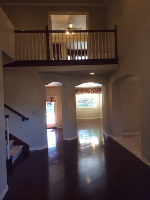 Building Photo - Executive Home for the Holidays! (Pool)