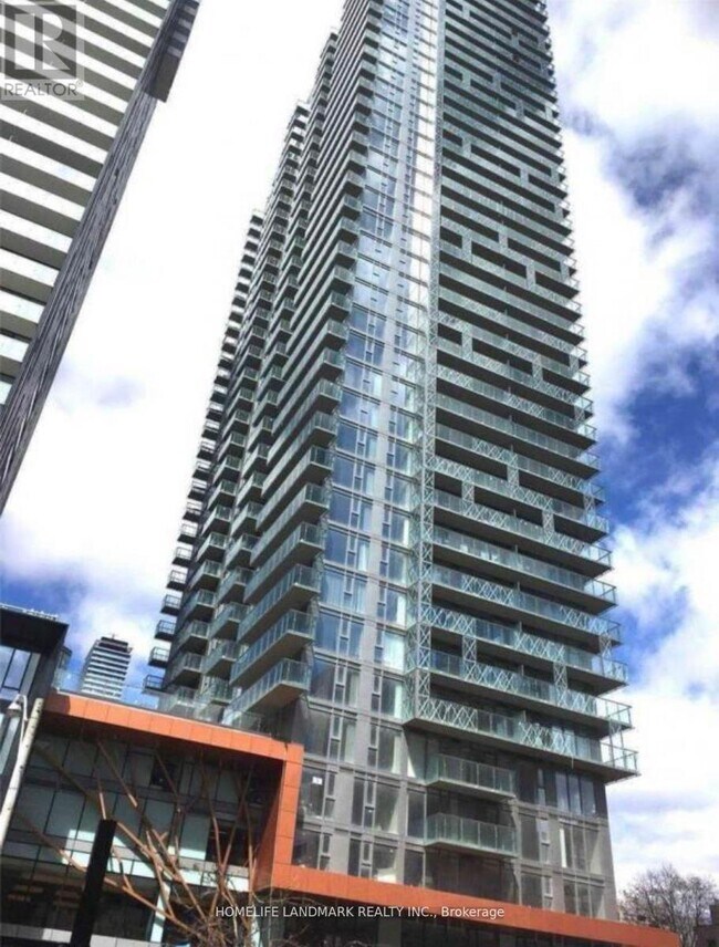 Building Photo - 50 Wellesley St E