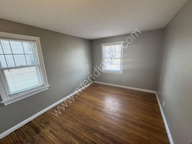Building Photo - 2401 Redwood Ave