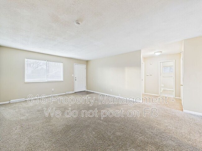 Building Photo - 131 S Crescent Ave