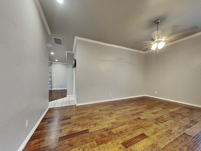 Building Photo - 17113 Bedford Dr