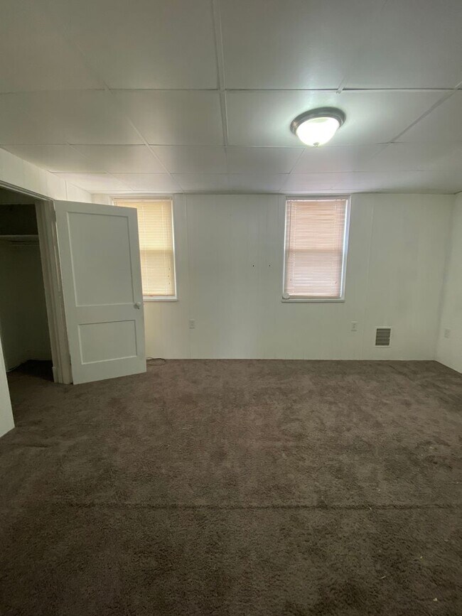 Foto del edificio - Available August - Beautiful Mt. Washingto...